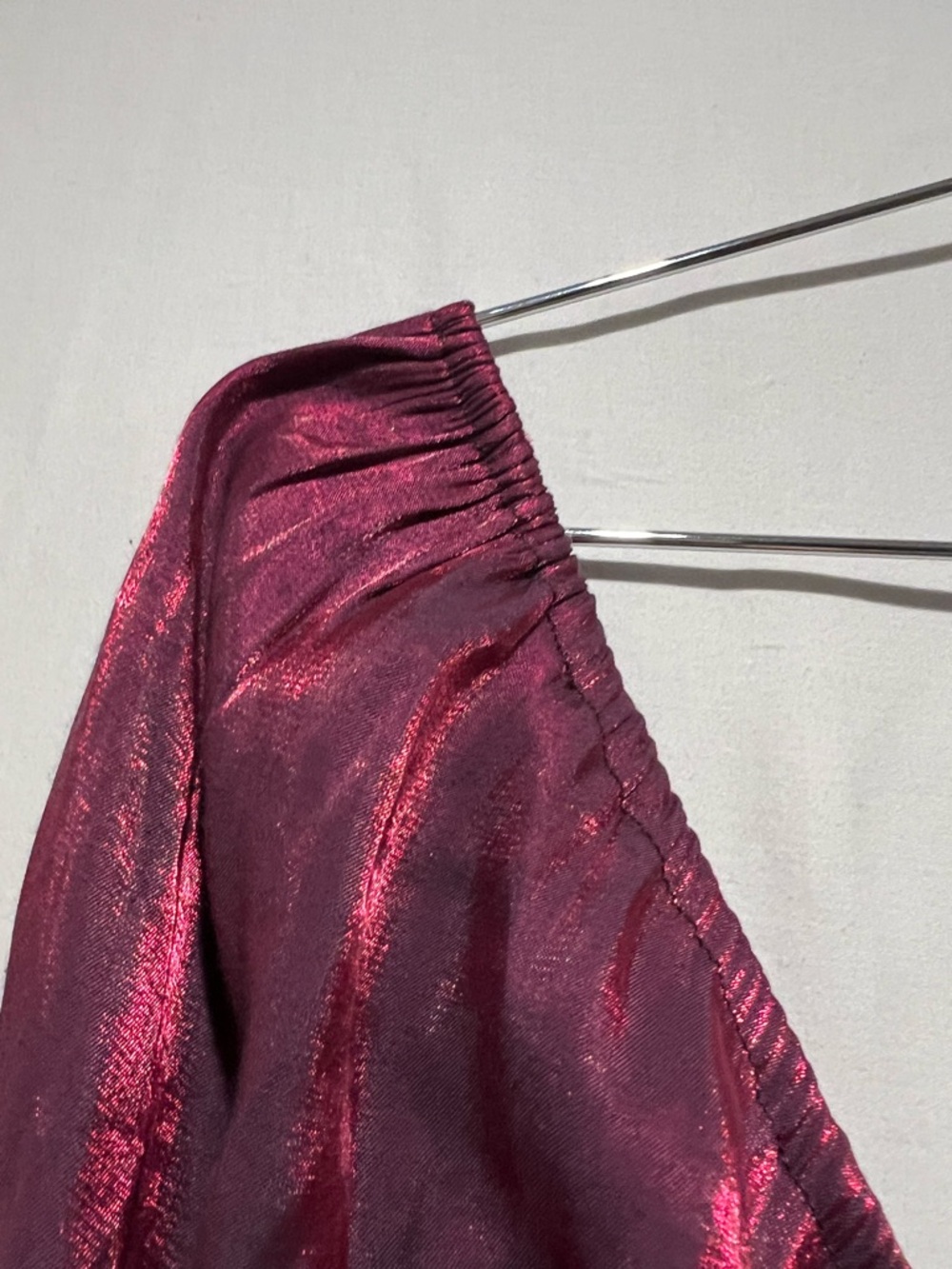 Adelyn Rae Metallic Burgundy Smocked Crop Top Puff Sleeve S - Picture 6 of 6